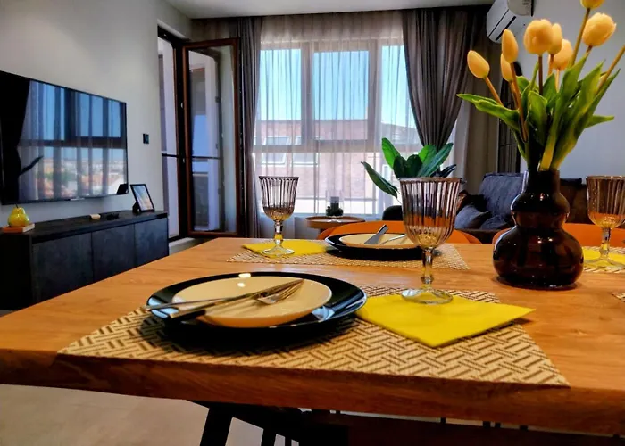 Апартамент Ika Delux *