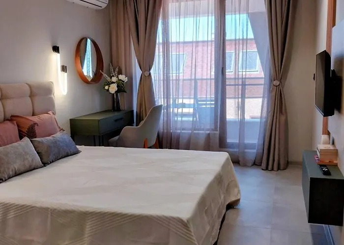 Апартамент Ika Delux *